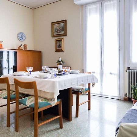 A Pochi Passi Dal Centro E Dall'Ospedale Di Parma Apartman Kültér fotó
